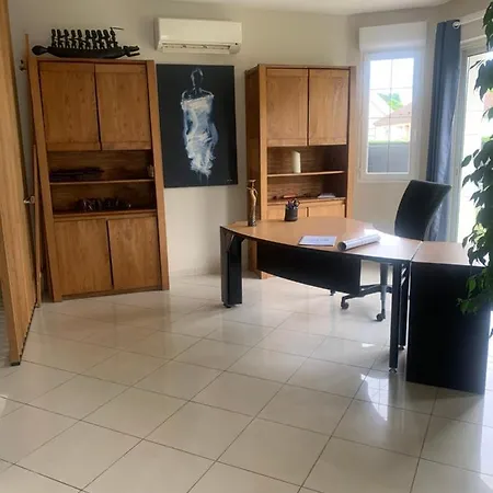 Βίλα Avec Piscine Aux Portes Du Circuit Des 24 *